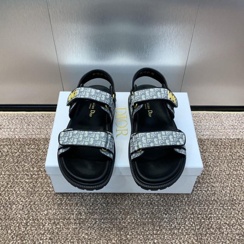 ch**an D*or sandals